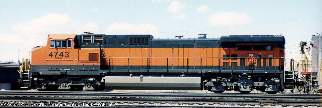 BNSF C44-9W 4743